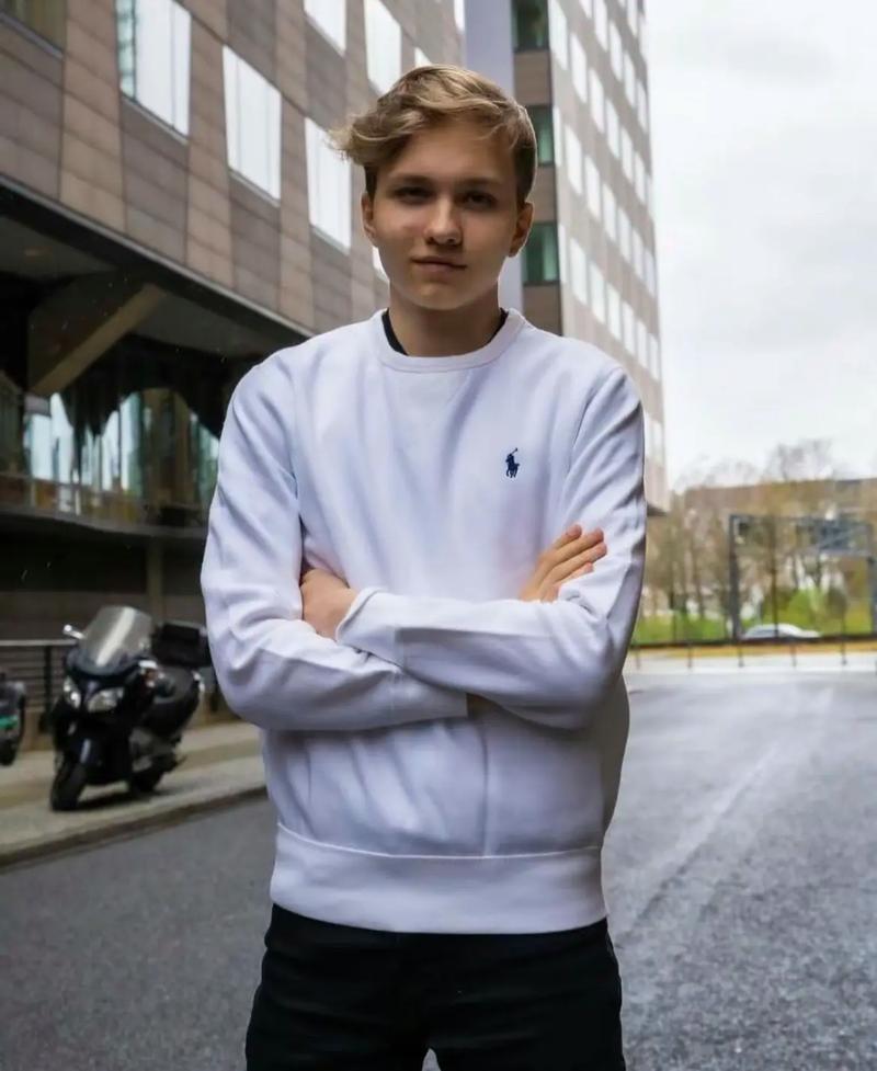 em